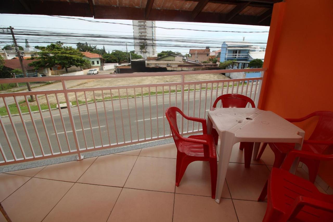 Pousada Praia Da Fortaleza 450 Metros Do Parque Beto Carrero Com Cafe Da Manha بنها المظهر الخارجي الصورة